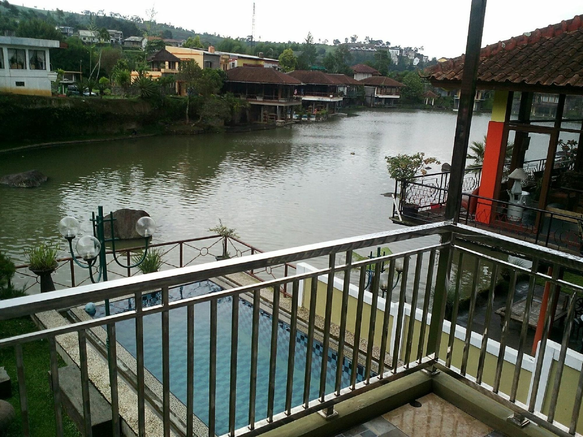 Villa Bukit Danau Cipanas  Exteriör bild